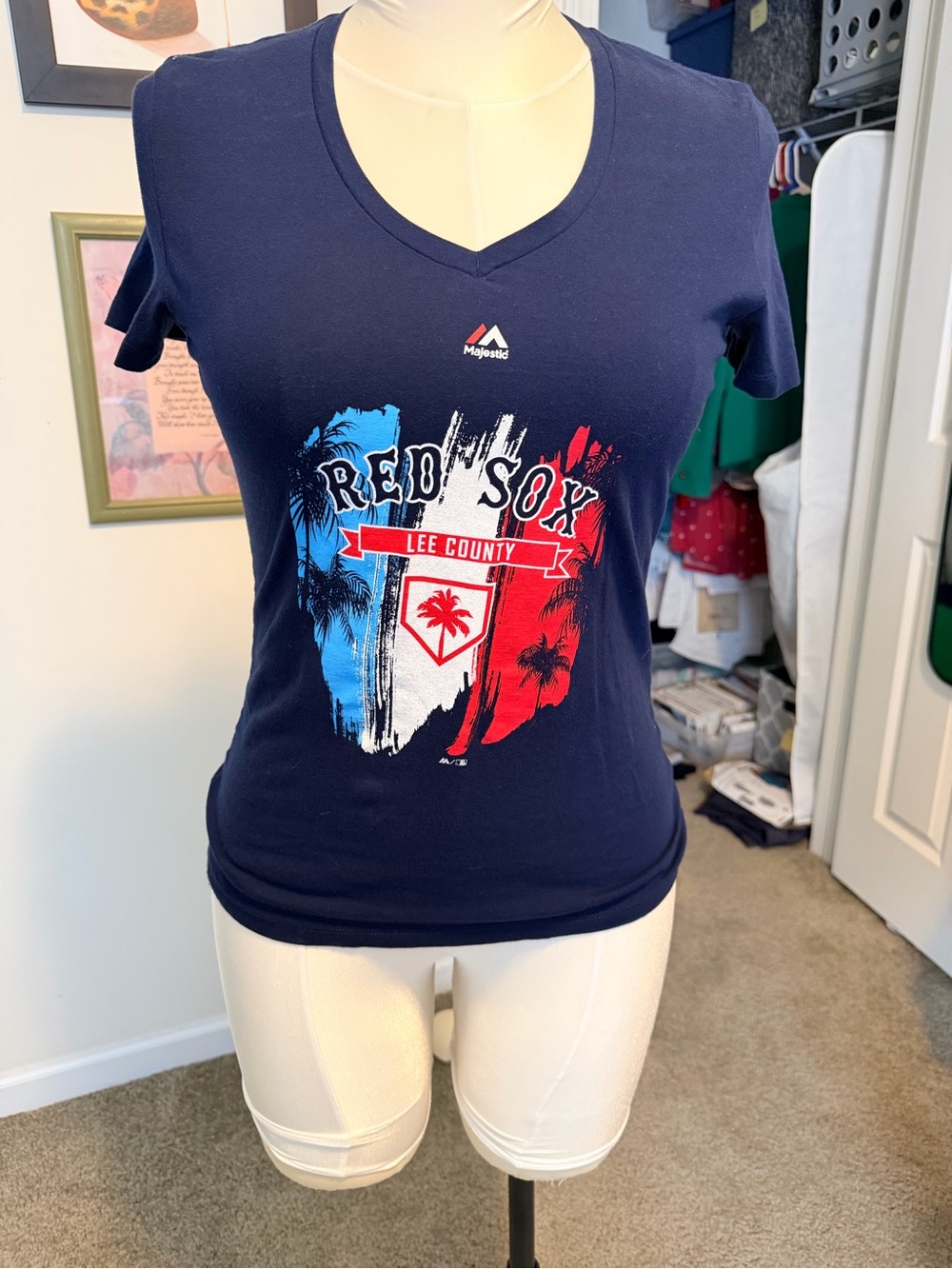 Majestic Navy Red Sox Lee County V-Neck Graphic Tee